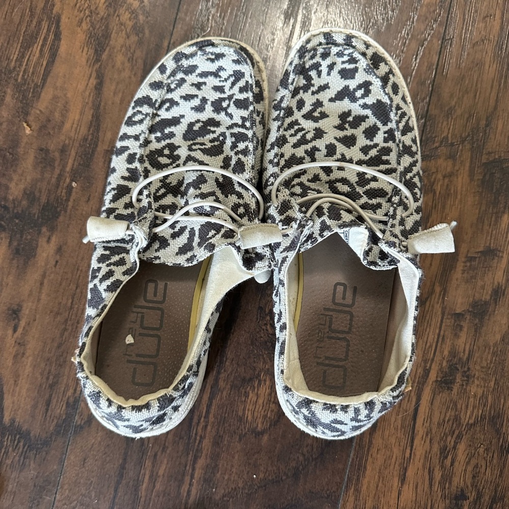 Hey Dude Women’s Leopard Shoes